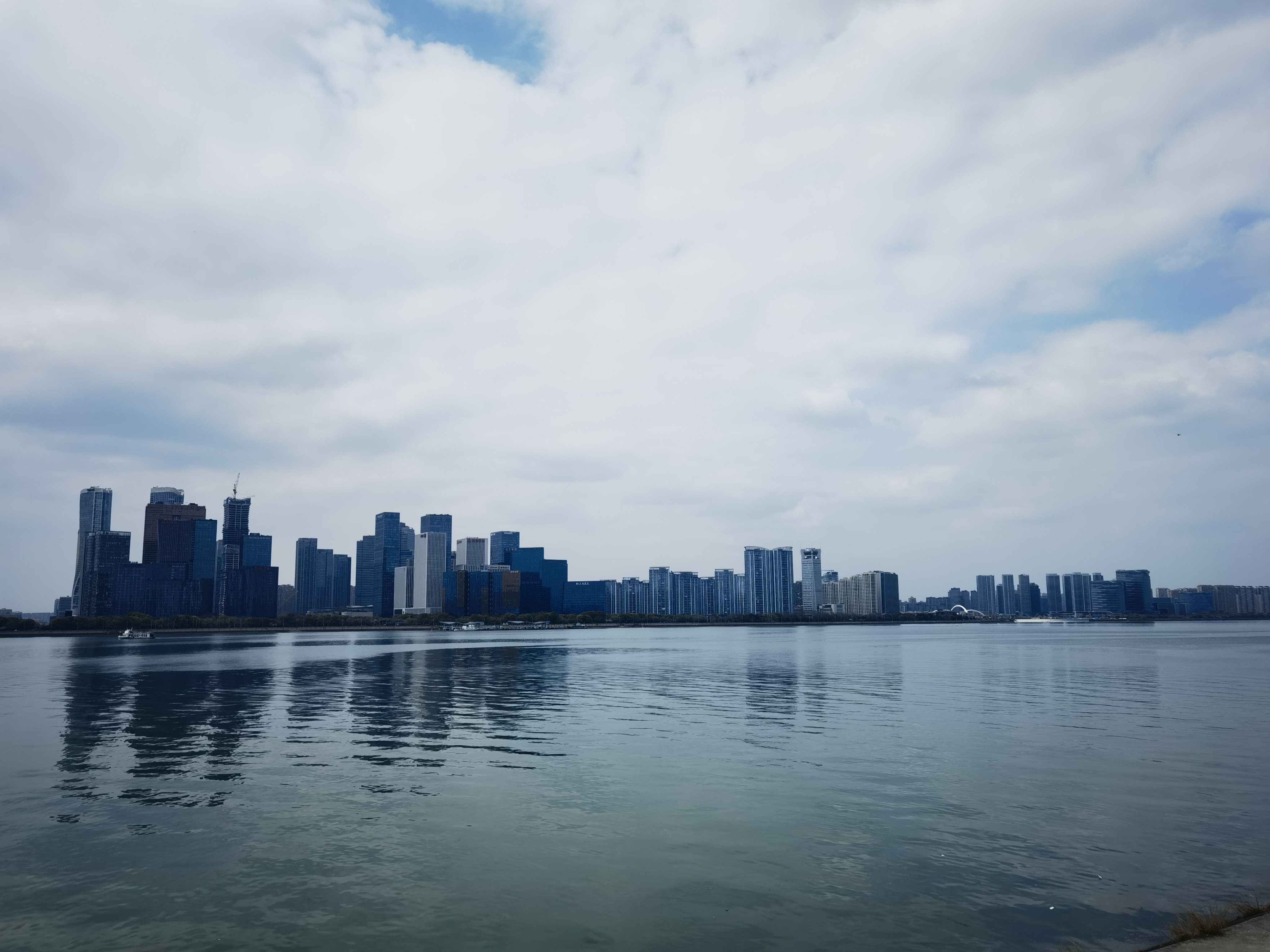 请输入图片描述